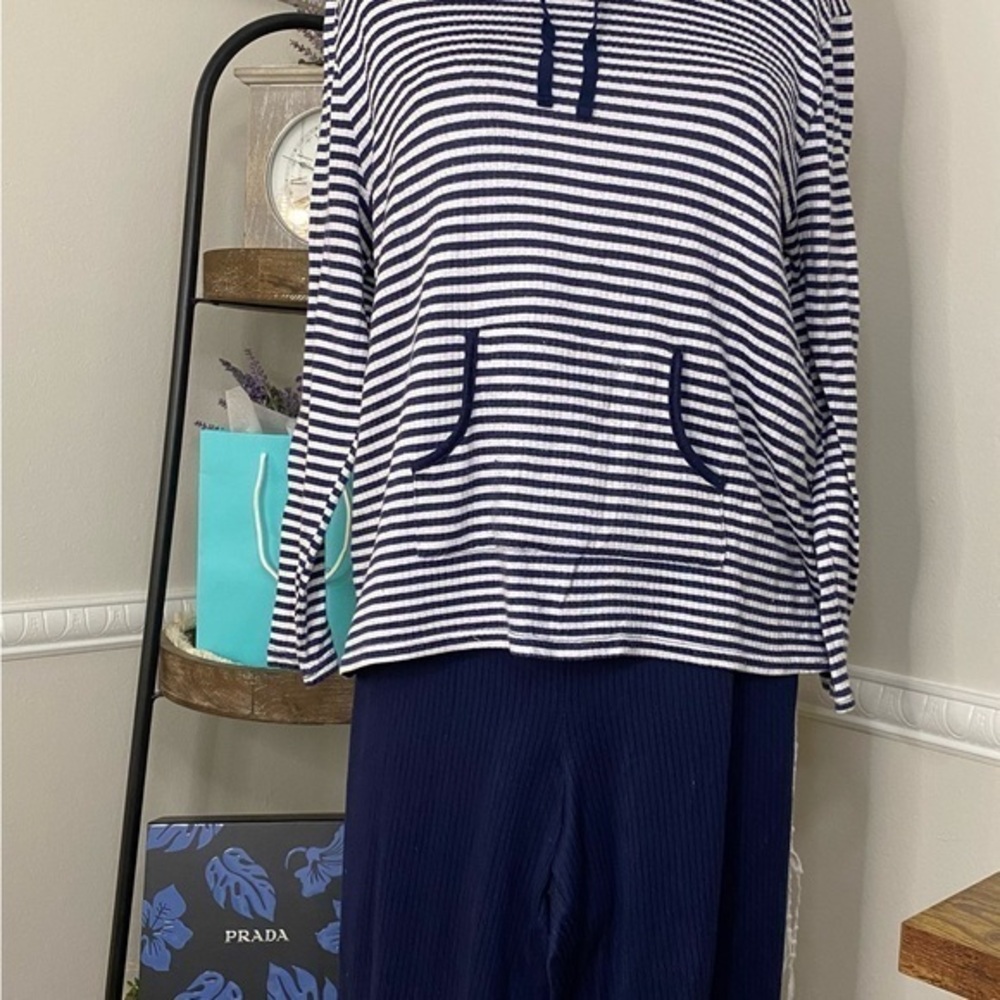 🌸Nautical Pajama Set - 2 pieces 💙🤍